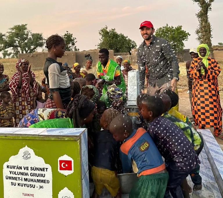 Serdar Ergün: Yard�msever ve Hay�rsever Kimli�iyle Tüm Türkiye ve Afrika�n�n Takdirini Kazand�